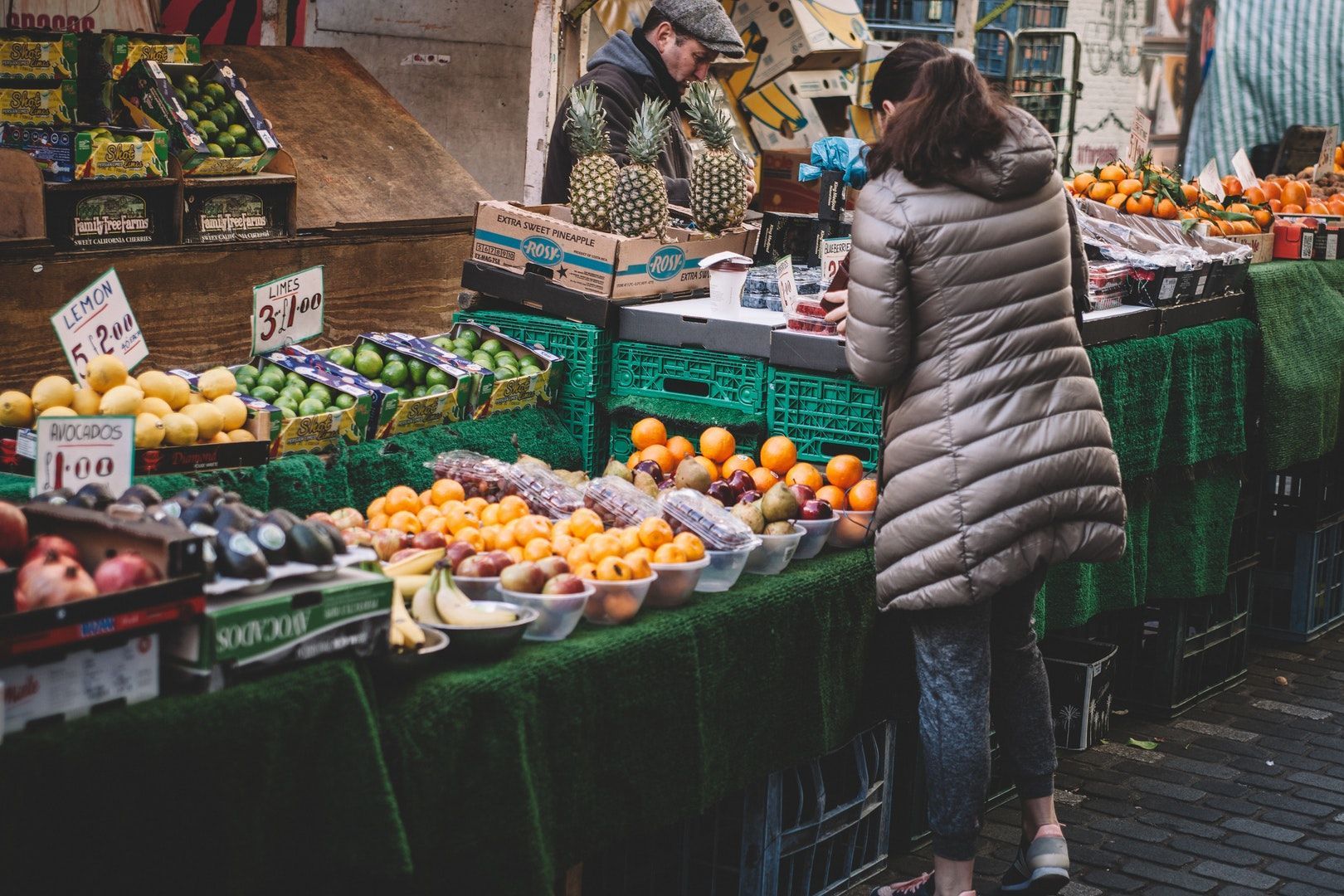 Shops and markets close to student rooms